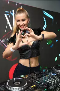 Dj Julia Bliss