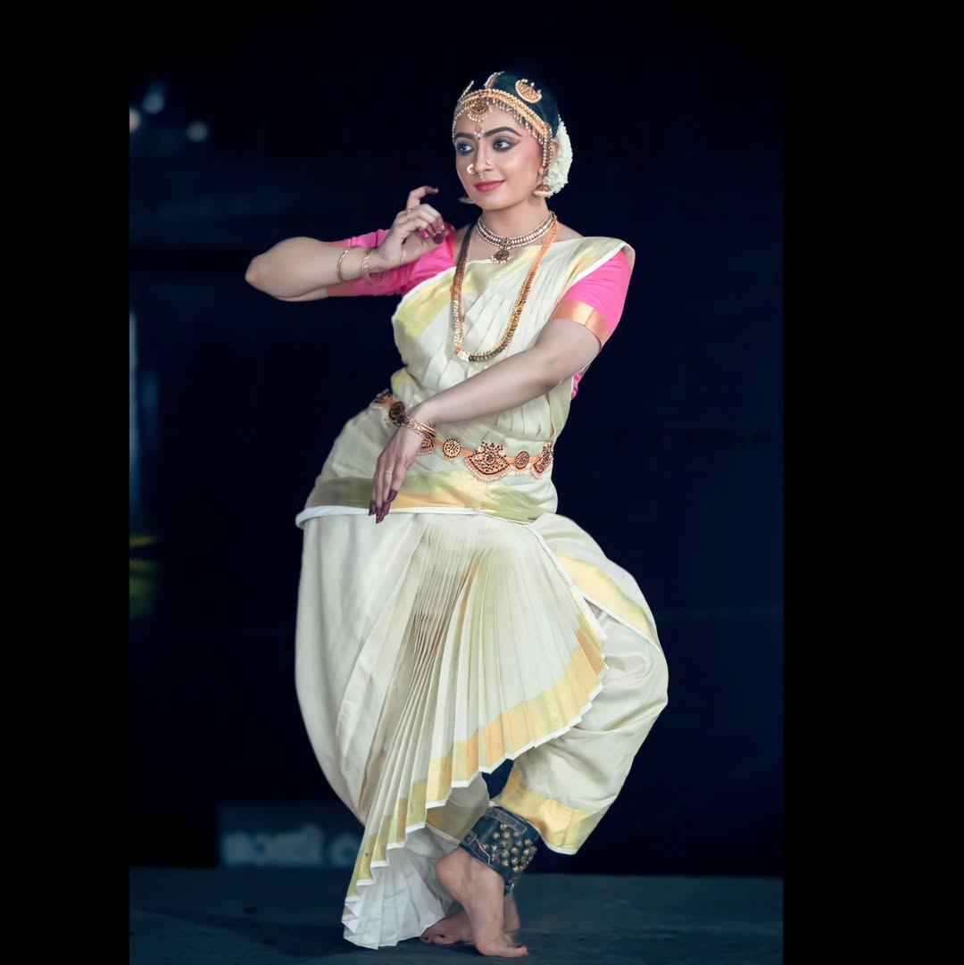 Dancer Srija