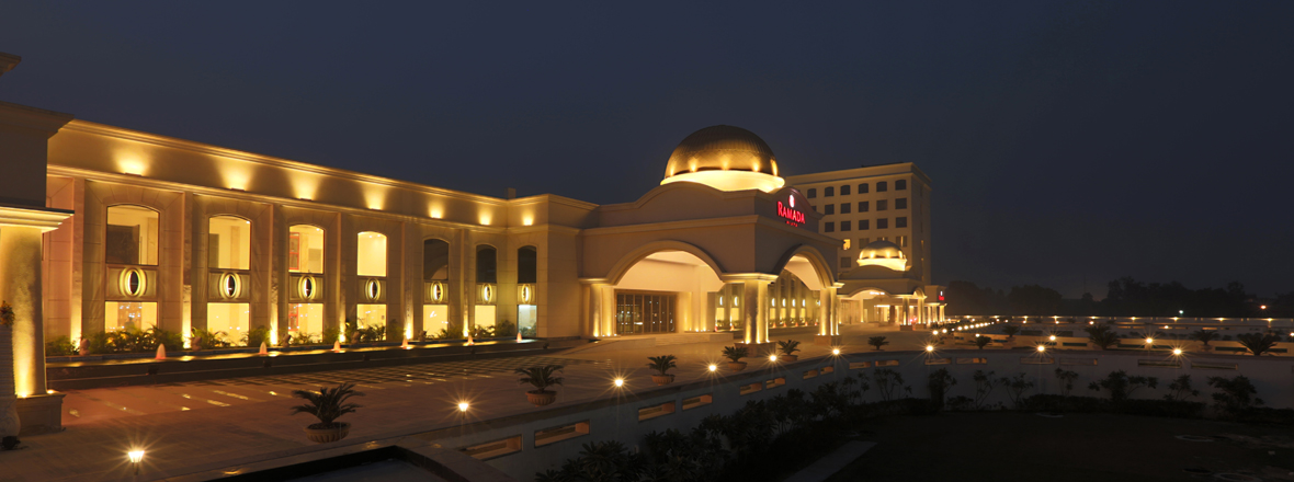 Ramada Plaza Hotel & Convention Center