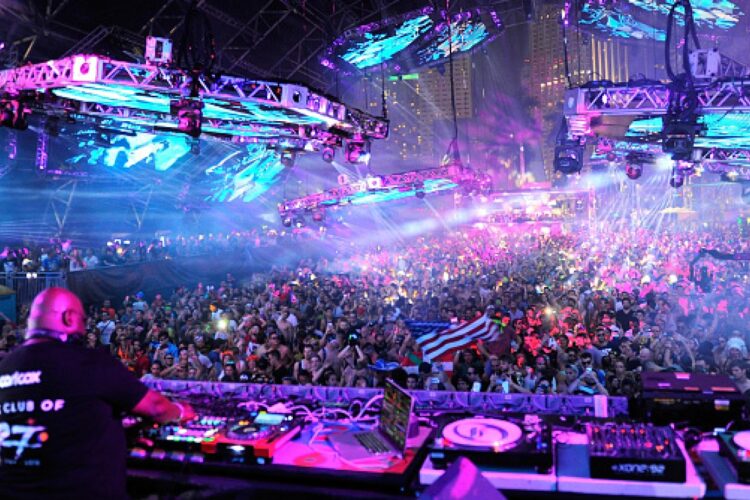Most famous top 10 DJ booking for wedding