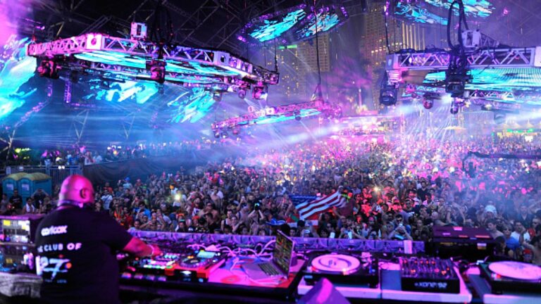 Most famous top 10 DJ booking for wedding