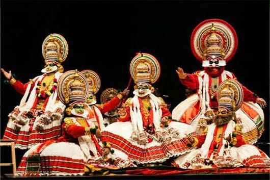 Dancers for event in Kerala