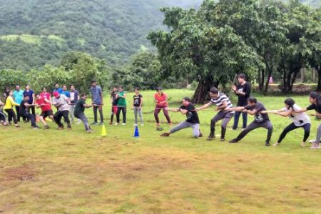 Top Corporate Team Building Activities to Strengthen Workplace Bonding