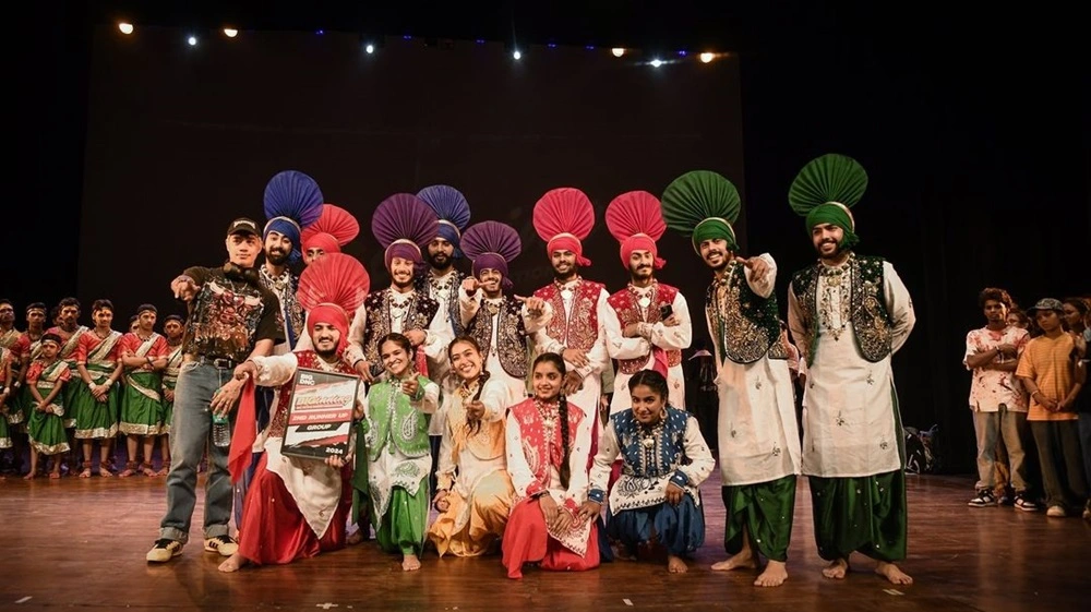 Folking Desi Bhangra Group 