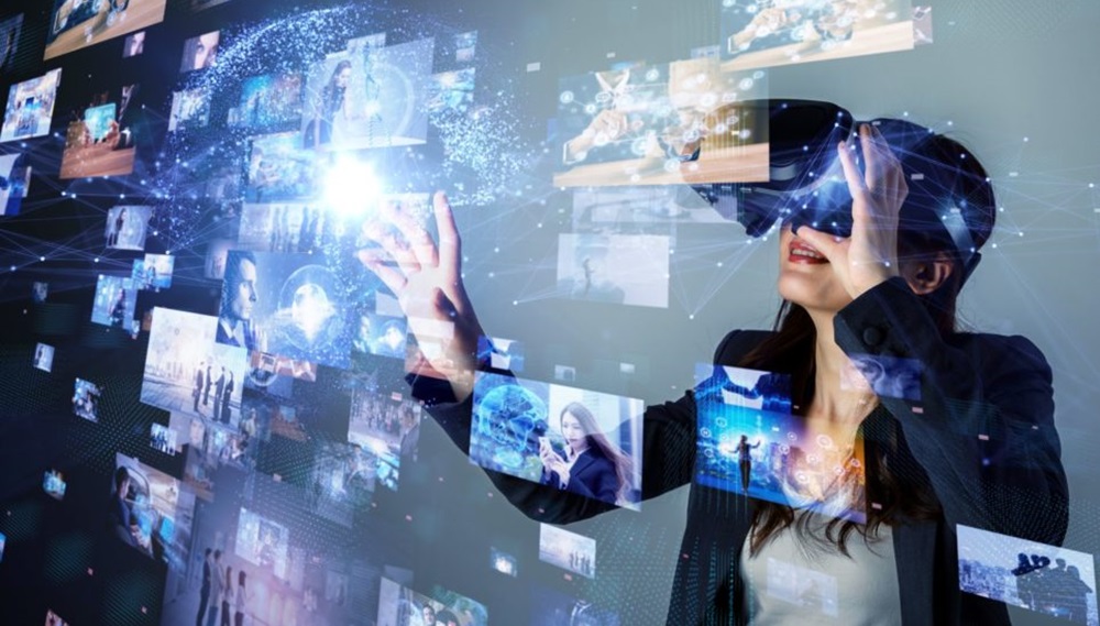 Leverage Technology for Immersive Experiences