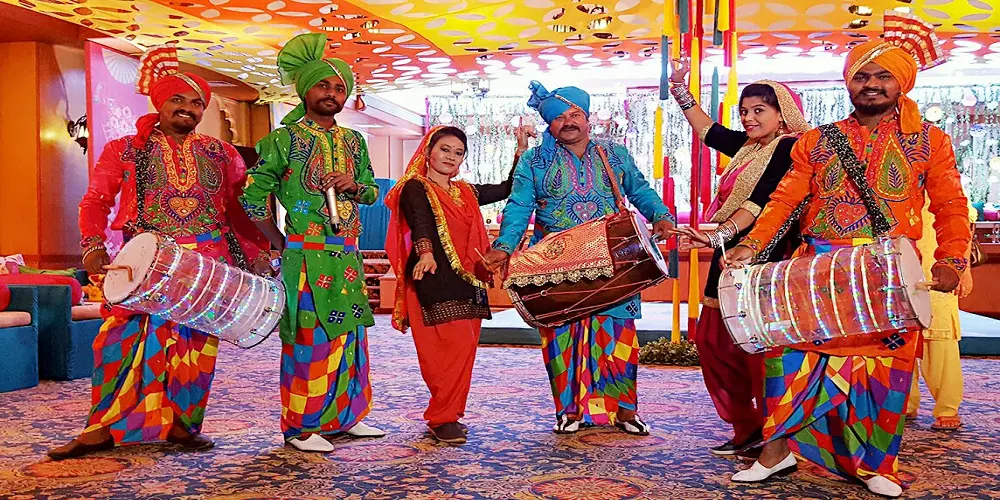 Bhangra dance group